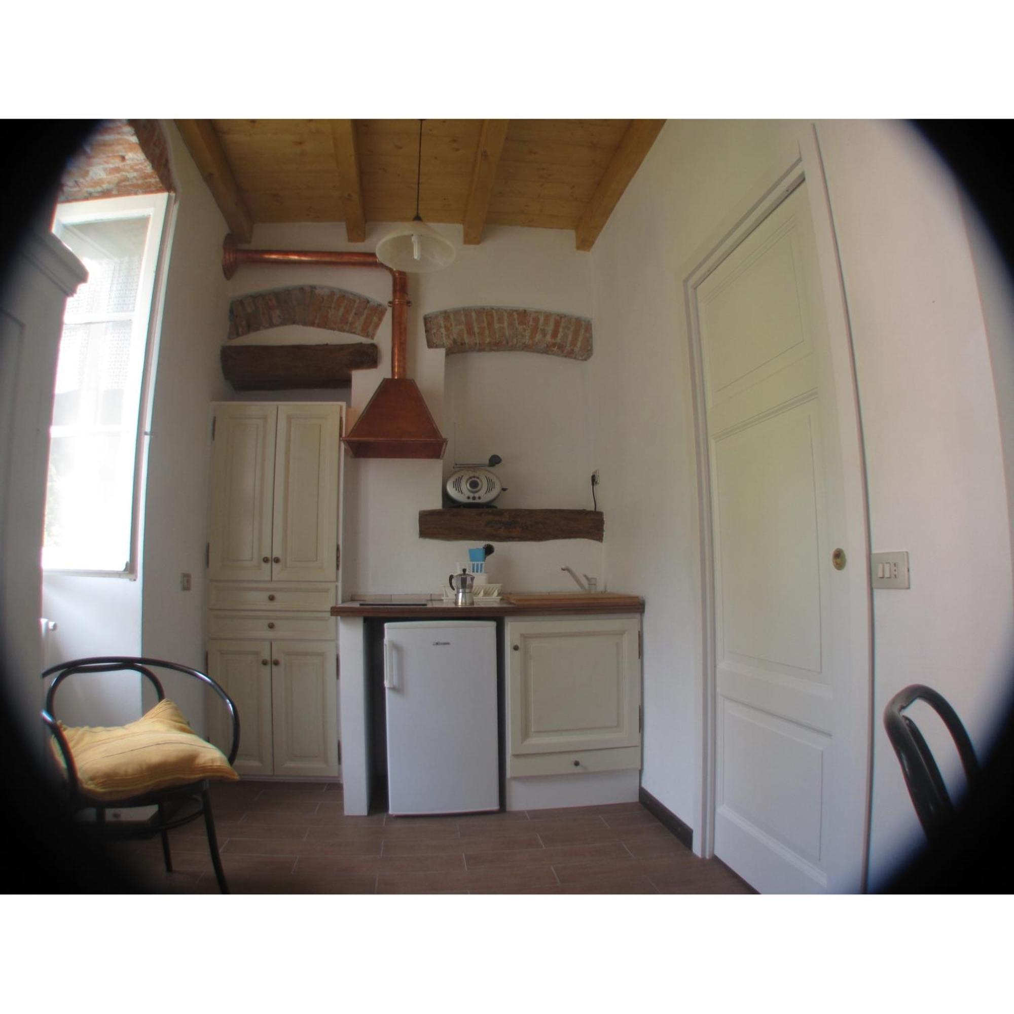 Ferienwohnung Casa Martelli Belgirate Zimmer foto